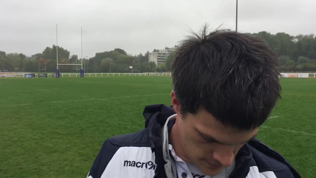 La vidéo Twitter est en cours de chargement.