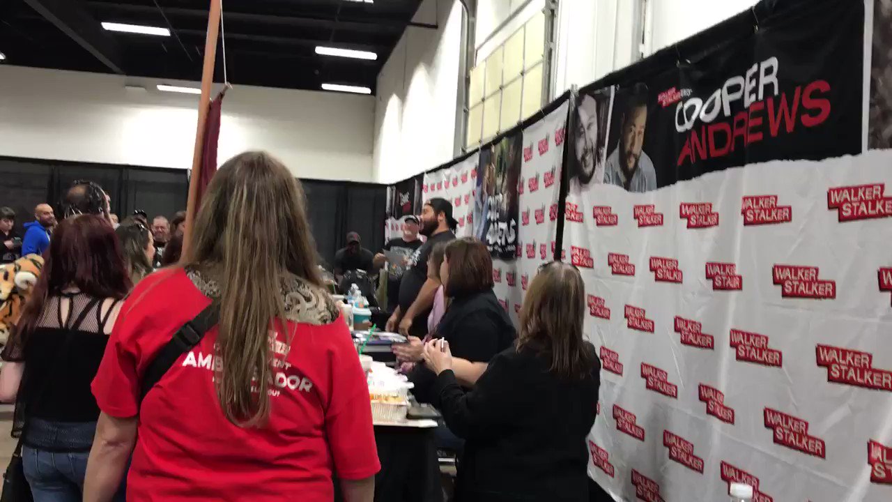 Happy birthday to this lucky fan! and Lennie James lead the crowd in song! 