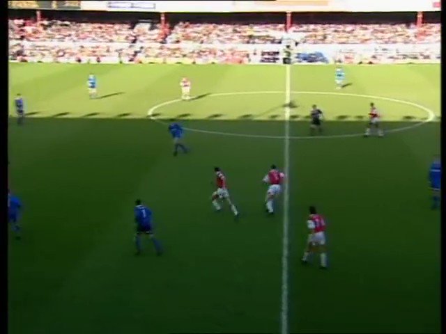 Happy Birthday Tony Adams! The scorer of one of the most iconic Premier League goals 