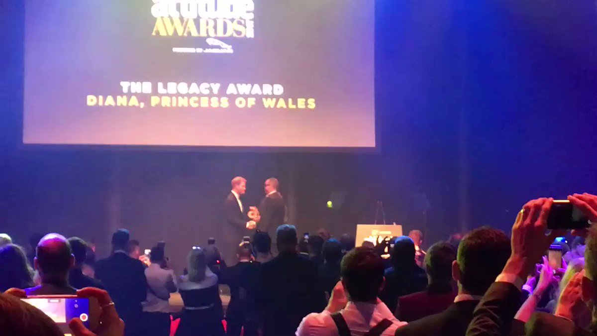 Prince Harry accepting the Legacy Award at this year’s #AttitudeAwards on behalf of his mother Princess Diana’s HIV/AIDS activism 🌈 https://t.co/ViVxCWdqnR