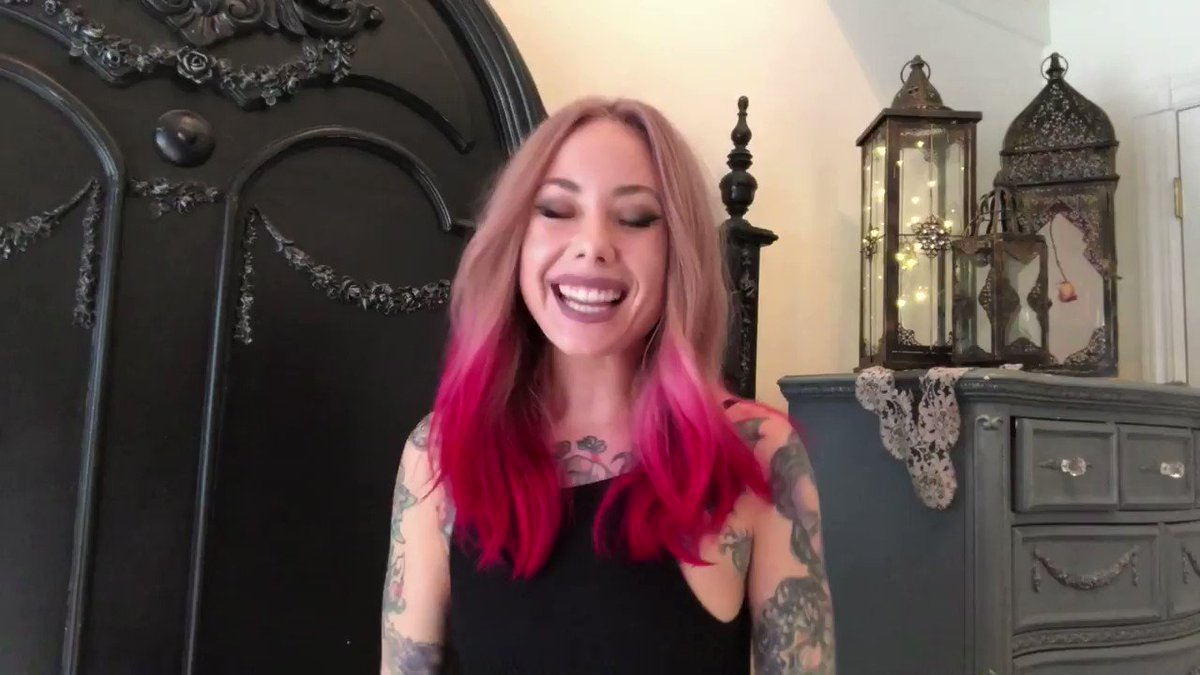 I teamed up with @okcupid to try something new!💕Check it out and see what #SubstanceOverSelfie is really all about! http://apple.co/2xx09zH