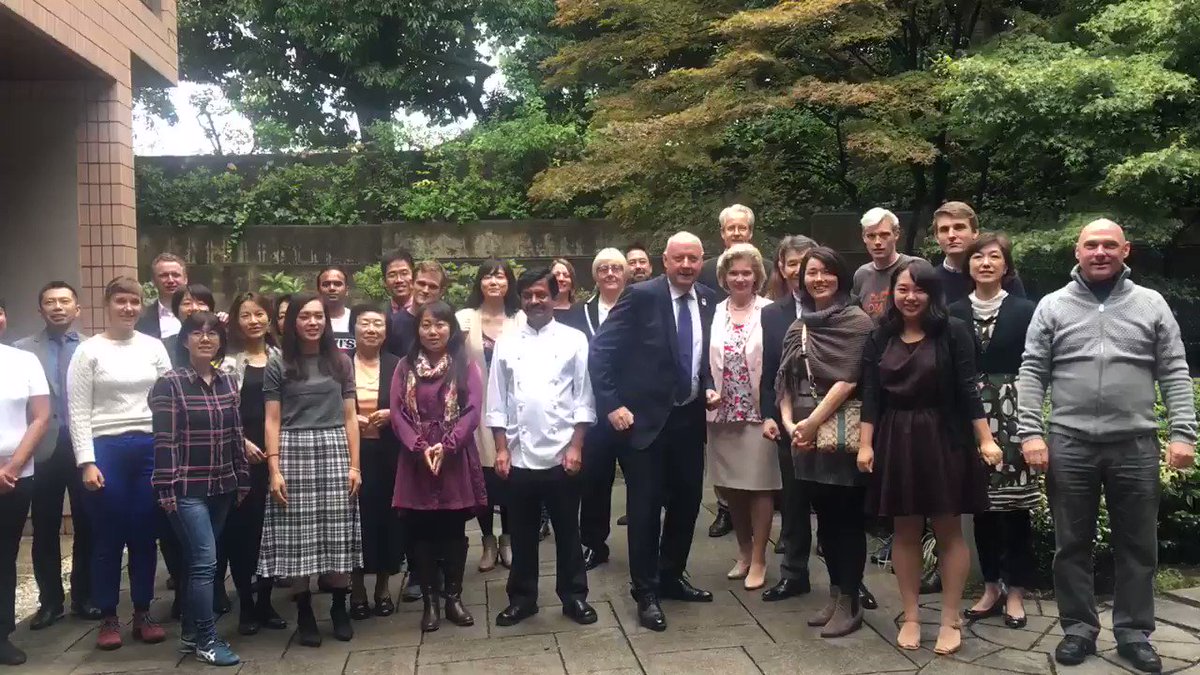 デンマークの皇太子殿下ご夫妻の訪日が大成功に終わったことを祝して!デンマーク大使館の皆さまお疲れ様でした😀 #jpdk150
