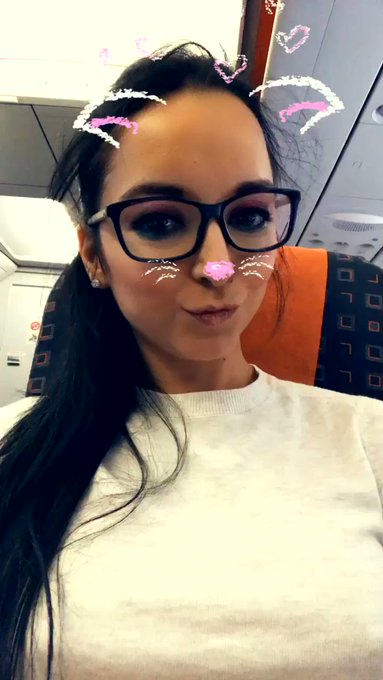Backing to my wonderful #Barcelona 😻😻😻 https://t.co/fpkqmqy5W0 See you soon Lyon !!!! #lovemyfans 😽😽😽