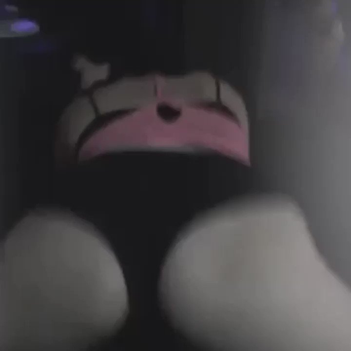 Lovelylittlelady’s pics and videos