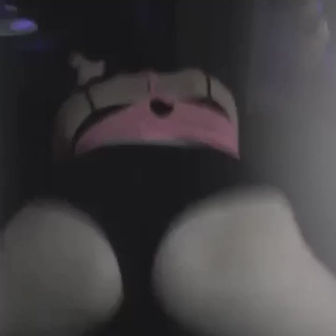 Midnight rodeo twerking https://t.co/wt1GXIOgB5