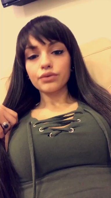 Besos para todos ? https://t.co/sgucpAfHii