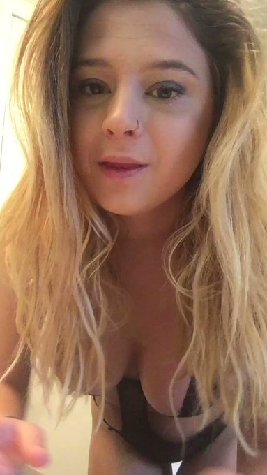 Happy Halloween! Treat yourself to my @MyPulse_  🔮🍁🍂🕸😈 https://t.co/pr0q92z2qi https://t.co/6Z62UAlx<a class="tags" target="_blank" title="On Twitter" href="/?out=eyJ0eXAiOiJKV1QiLCJhbGciOiJIUzUxMiJ9.eyJpYXQiOjE3MjIzNjM2NzMsImlzcyI6InR3cG9ybnN0YXJzLmNvbSIsIm5iZiI6MTcyMjM2MzY3MywiZXhwIjoxNzUzODk5NjczLCJyZWRpcmVjdF91cmwiOiJodHRwczovL3R3aXR0ZXIuY29tL015UHVsc2VfIn0.uNDLFwRbXMH1ji_Ckflz3zh9T2nWpZIGAfCOxnI5s67cRg2e-lpJ_vROUID6Z5ZOeUTHOkrDkfZ-9YQ-VAAhxg">@MyPulse_</a><a href="/tag/mvsales"class="tags"><span>#mvsales</span></a>