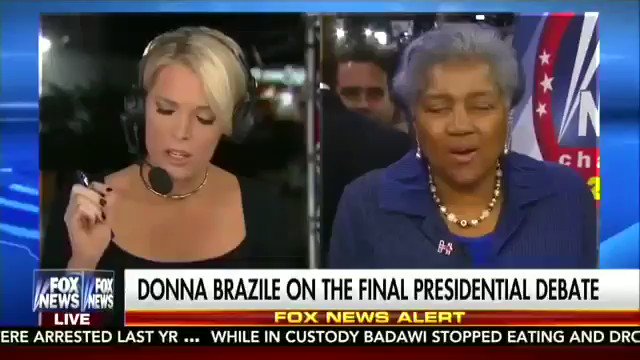 Here’s what I think about every time I see Donna Brazile. Blatantly lying to Meghan Kelly about receiving debate questions to help Crooked Hillary in a debate against Donald Trump.
WOW! Now Brazile works for the very network she lied to about it.