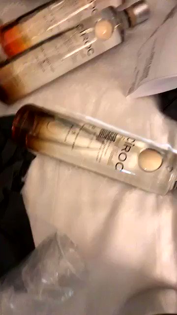 Happy Birthday to me 🤗🤗🤗 #ScorpioSeason #cirocfrenchvanilla #cirocpeach #teamtexass #iluvmyfriends https://t