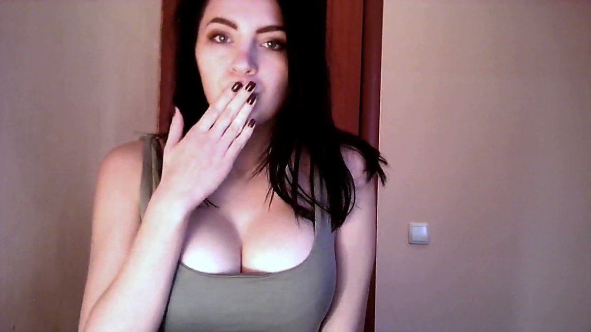 Model - Alie Pompadour ass