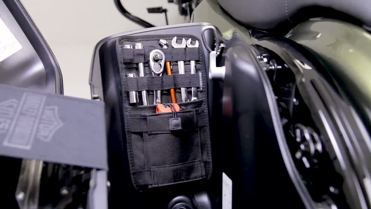 No more fumbling through your hard bags to find tools, phones, or whatever else inevitably ends up at the bottom: https://goo.gl/nDEEUK
#kuryakyn