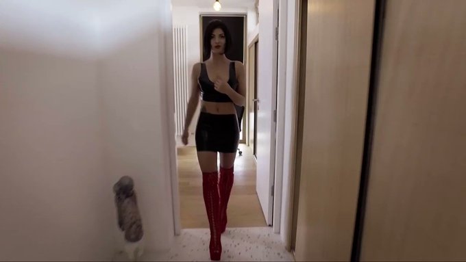 Just a second the #queen will be right back :D @LiveJasmin https://t.co/KuCmhHIpMv<a href="/tag/queen"class="tags">#queen</a>