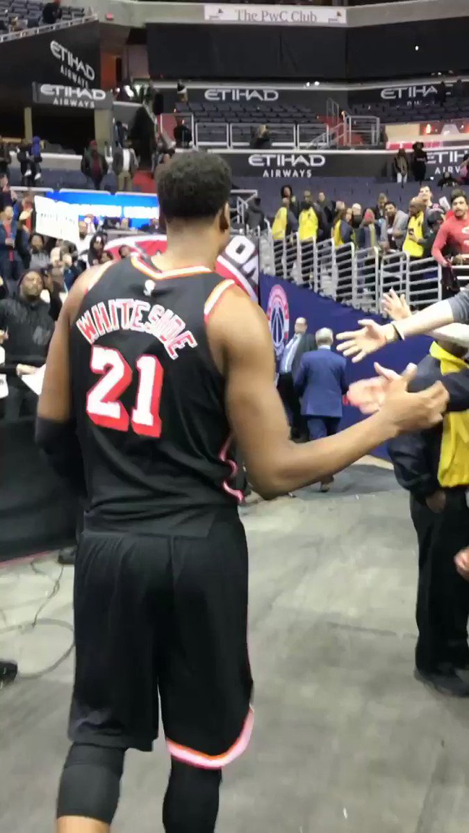 High 🖐 to HEAT Nation in DC. You all showed up & showed out! #HEATCulture https://t.co/cfp1AnEPBC