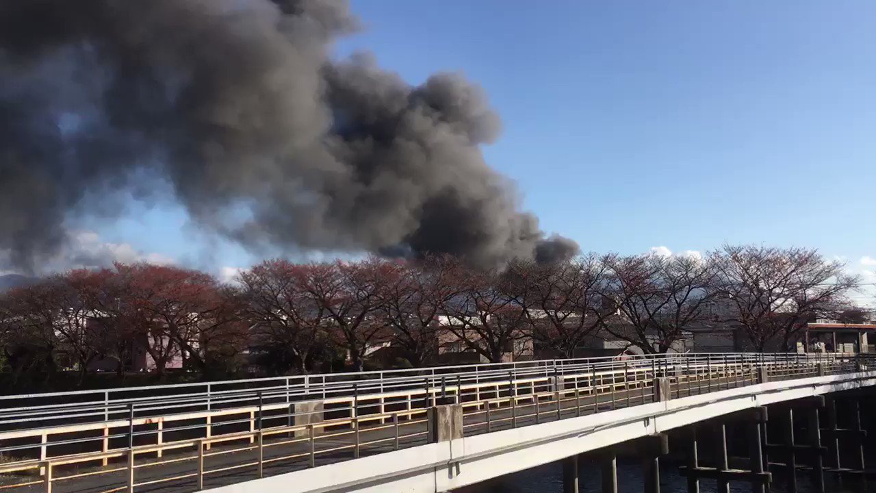 家が揺れた 静岡県富士市の化学工場で爆発 Twitter