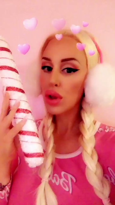 Candy cane time of year ? I'll lick just about anything even if it's not real candy haha ? https://t