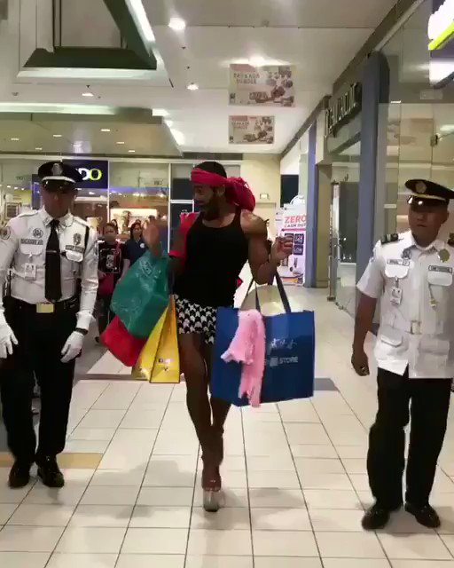 #MiRefran"Prefiero ver a Martín Santos de compras que trinando estupideces..."