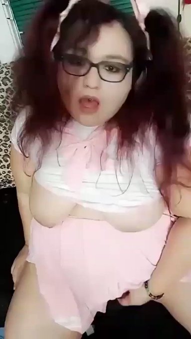 CUM watch me make a mess on premium snapchat in this adorable outfit 💋one time fee=Lifetime access or