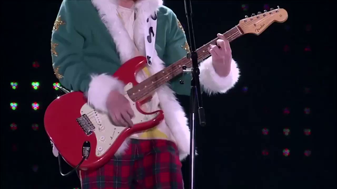 K 二宮和也 メリークリスマス みなさんメリークリスマス 素敵な夜を にのサンタ可愛い 嵐 二宮和也 T Co Ojtoer7oi1 Twitter