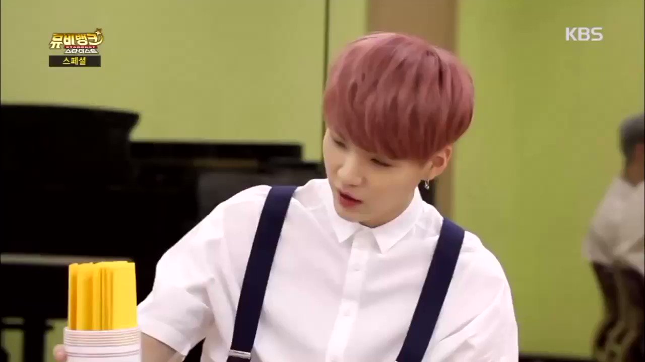 みーこ Yuko 私も方言どころか韓国語初歩の初歩やけど 사랑한데이 さらはんでい が方言みたいよね 愛しとんで みたいな 釜山弁もコレだから ジミンちゃんやグクも素はこれ サラハンダであっさり より サラハンディがなんか可愛くて