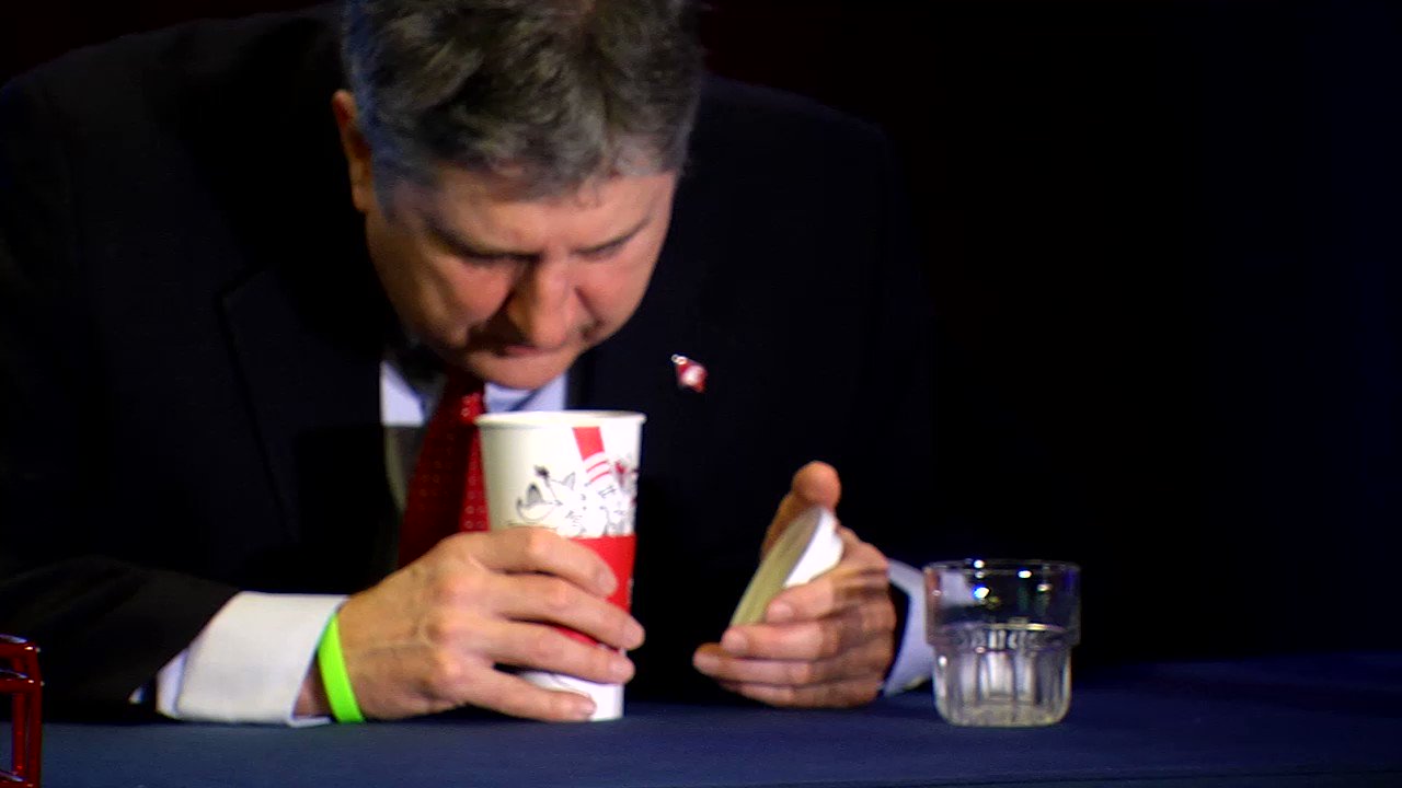 𝚂𝚊𝚖 𝙰𝚍𝚊𝚖𝚜 on Twitter "Mike Leach cooling off his hot coffee while Mark Dantonio answers a