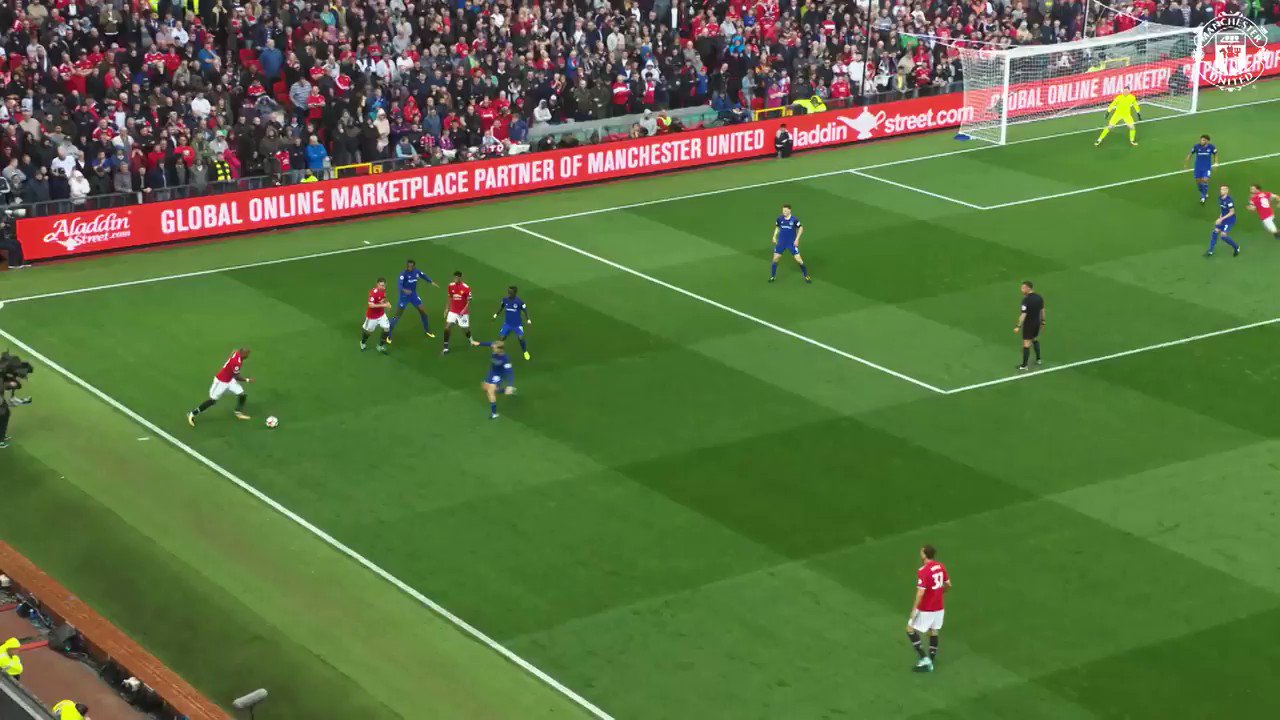 Happy birthday Antonio Valencia!!
