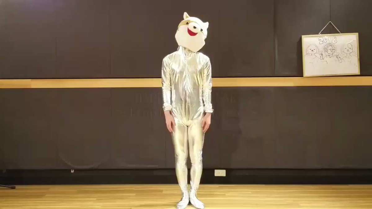 あけまして✡。:* おめでとうございワン‼ 今年ですか?(^ω^) 無駄な事に全力を注ぎたいと思います