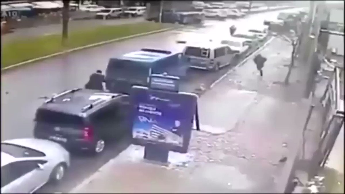 Ocaklara ateş düşmesin diye teröristlerin üzerine korkusuzca koşan, son mermisine kadar savaşıp şehit olan kahramanımız Fethi Sekin’in bugün doğum günü.. İyiki doğdun kahraman şehit, bu millet seni unutmayacak.. #FethiSekin