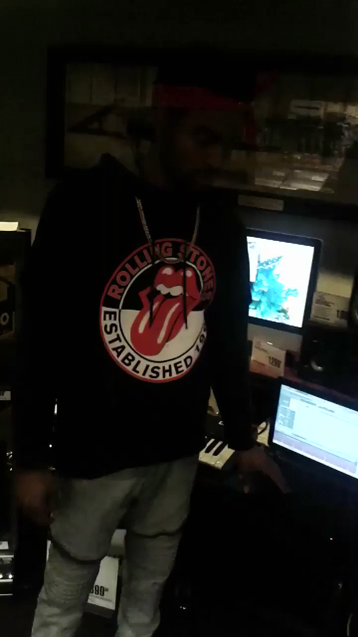   HAPPY BIRTHDAY GOES OUT TO JUST BLAZE TYPE BEAT 