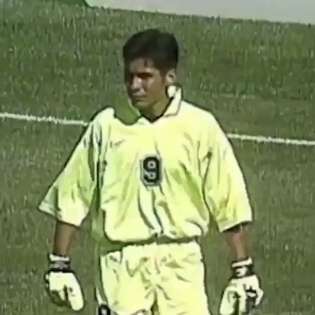 Only the 90s could host an enigma like Jorge Campos. Happy birthday! 