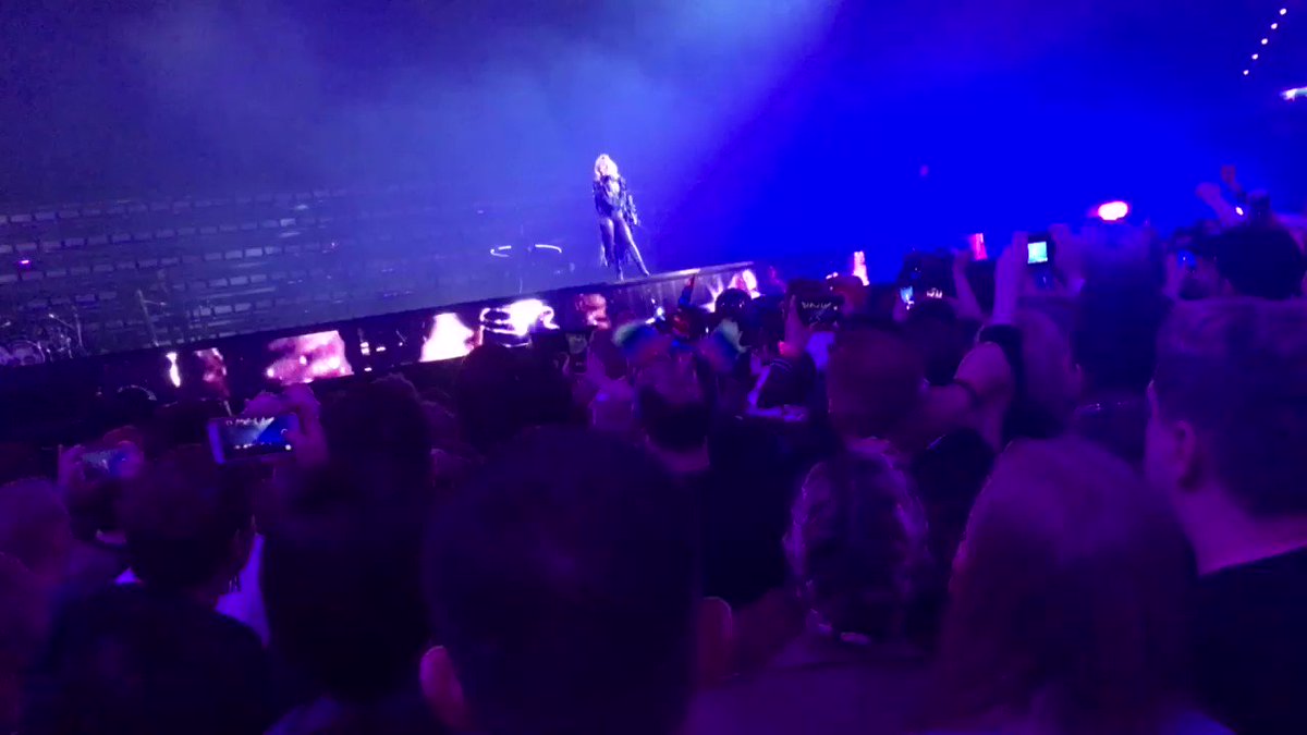The stage broke during Gaga's performance of "Scheisse" tonight so she sang it twice. Lucky Birmingham fans! https://t.co/Vtykoli5xa