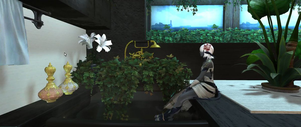 Nora Rappy Carbuncle 日中の間だけバスタブの水面が反射されるのでその方向に物を置くとキラキラして綺麗 Nora Rappy Carbuncle 日中の間だけバスタブの水面が反射されるのでその方向に物を置くとキラキラして綺麗