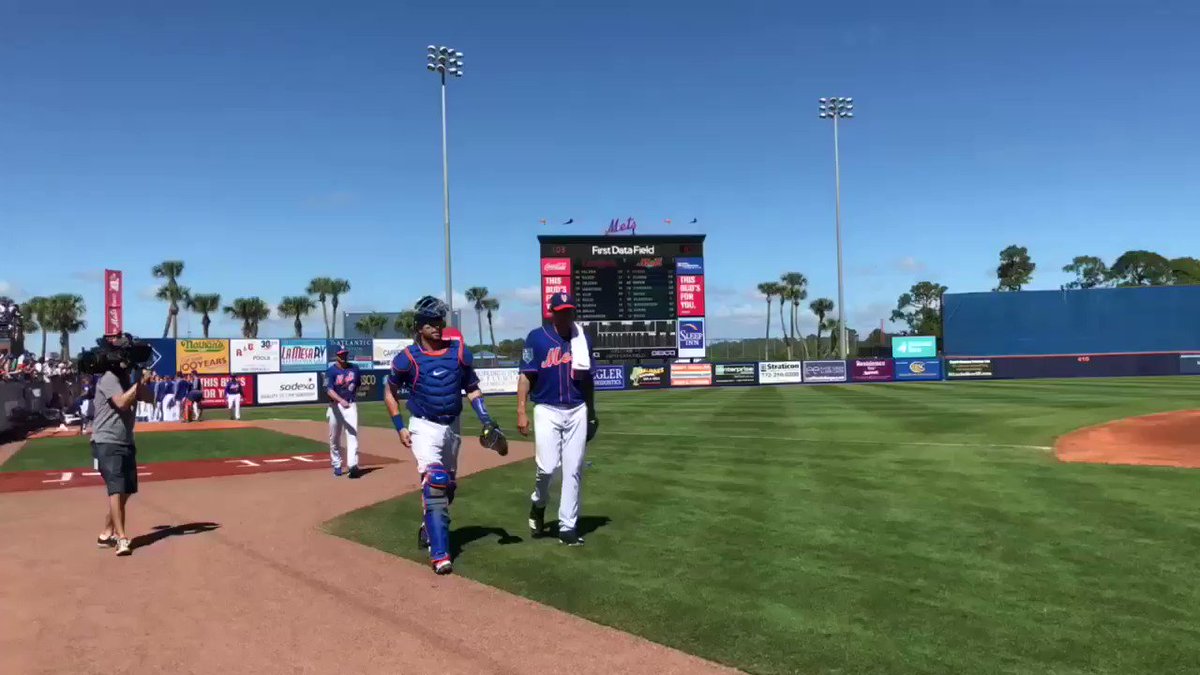 .@seth_lugo is ready to go! 👍 #LGM https://t.co/eKvVUpcFUJ