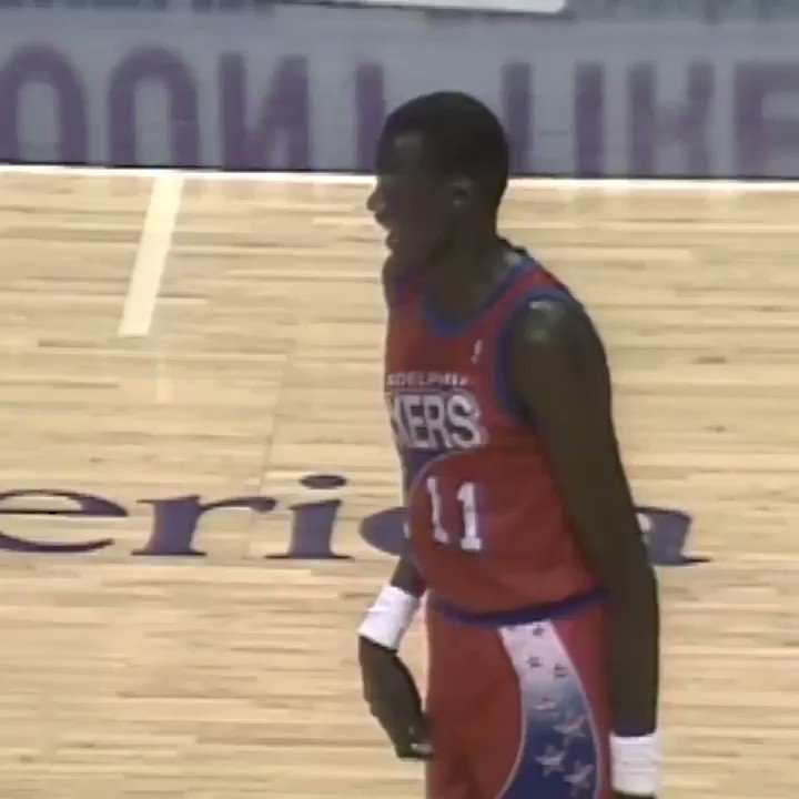 28 years ago today. Manute Bol makes 6 3-pointers...in one half. The look on the Suns players towards the end is hilarious.
https://t.co/1E6LbORRuK