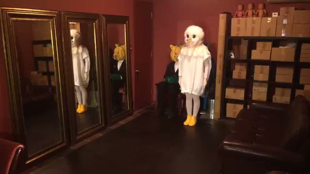 怖かわゆいホクロウが気になるwバレンタインデーにチョコの代わりにダンスをプレゼントwww