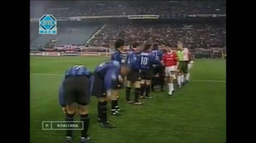 Happy Birthday to Roy Keane. 

Here he is ignoring Diego Simeone and Ronaldo. 

No nonsense 
