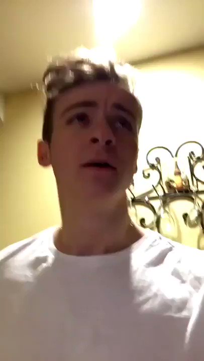 I've watched this video at least 20 times today and it just gets better and better https://t.co/hVdYSA3kmE