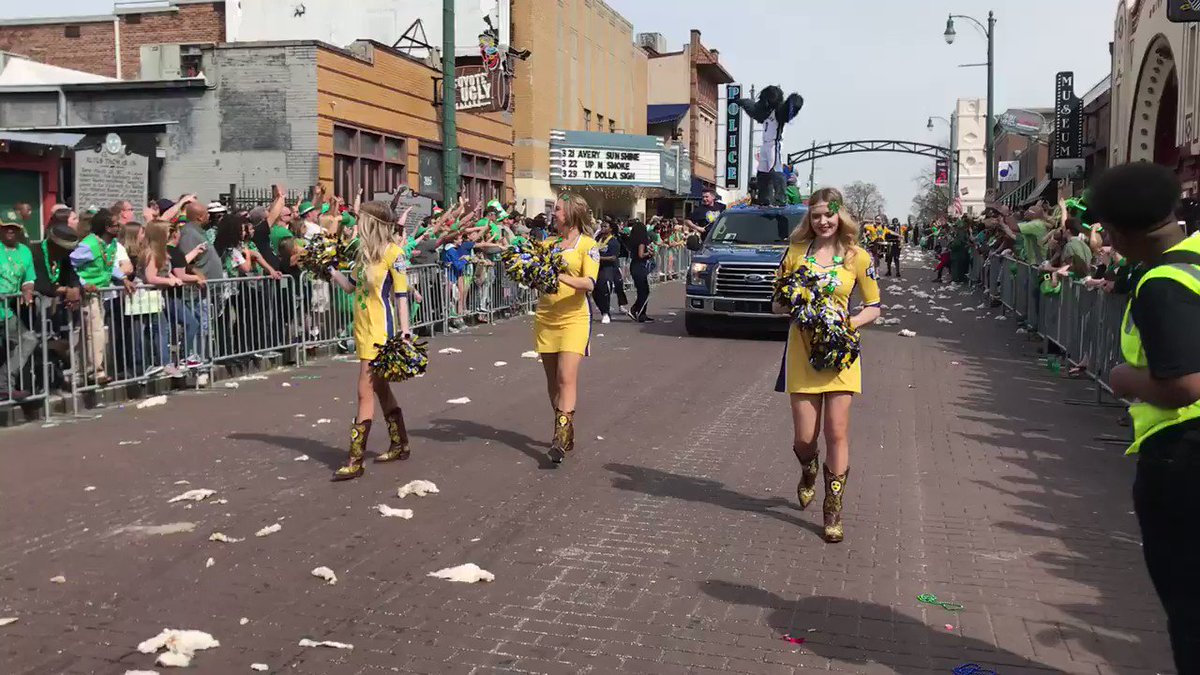 Had to bring a little #Smashville to Memphis for St. Paddy’s Day ☘️ https://t.co/BQnDOxhVCQ