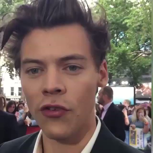 πππ. (@harrymoonchild) on Twitter photo 2020-05-24 04:36:22 Like hes really glowing. A GOD Like hes really glowing. A GOD