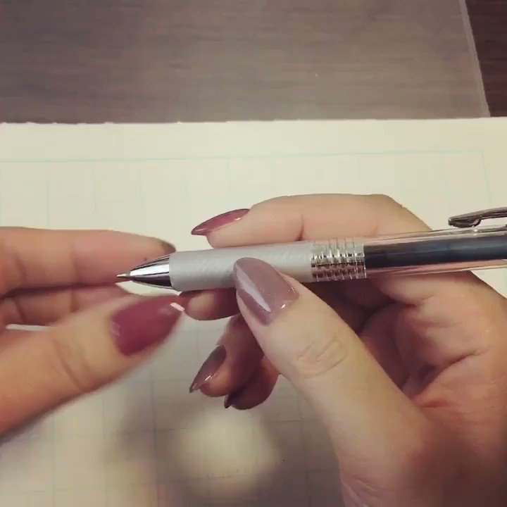 ｶﾀﾀﾞﾏﾁｺ 持ち方の動画をインスタに投稿したんだけど音声オフにしたつもりがなってなくて爆 持ち方 ペン字 ボールペン 美文字 T Co Fvuvn8eysf Twitter