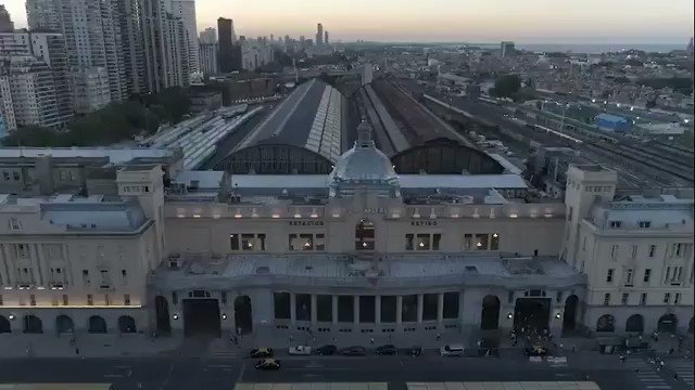 Los oligarcas que gobernaron 4 años para los ricos hicieron esto para los pasajeros y los trabajadores de la estación Retiro.A los oligarcas les da pudor mostrarlo, por eso te pido que lo difundas. (RT).#GraciasMauricio