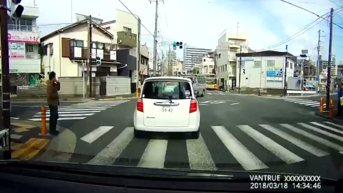 一番の原因はなんだと思いますか 自転車と右折車の交通事故のドライブレコーダーを巡り大議論が勃発 Togetter