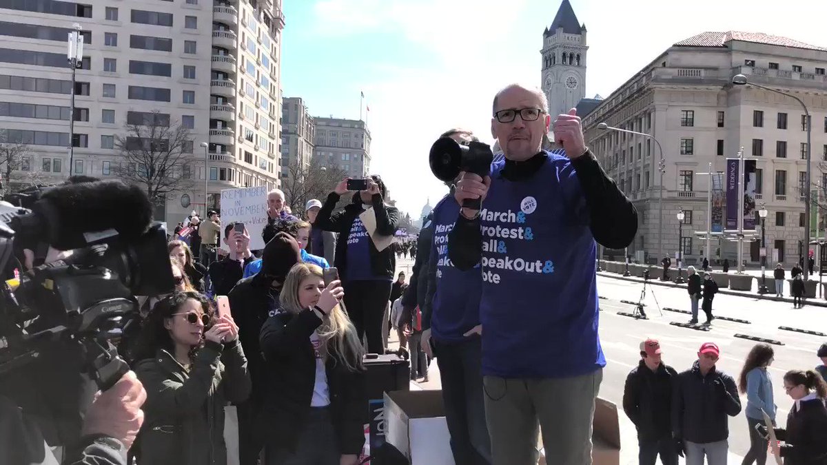 .@TomPerez: the only way to defend our values is in the ballot box. 👉🏽 http://iwillvote.com #MarchForOurLives