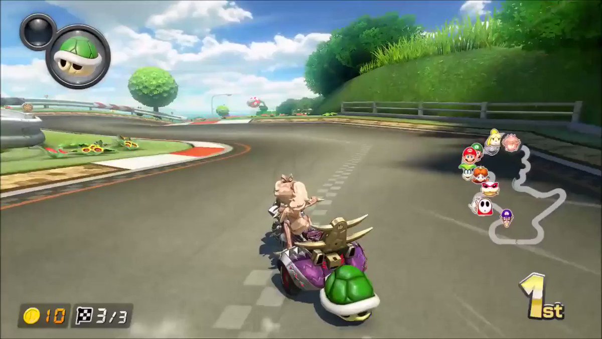 “إذا الحظ ضارب معاك وانت تلعب في Mario Kart 8 😂 https://t.co/dst5VMU9LZ” .