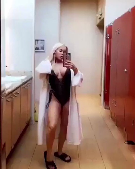 When my bestie @NikkiDelano calls me to do spa day I'm like running there 💆‍♀️🏃‍♀️ https://t.co/lX9k