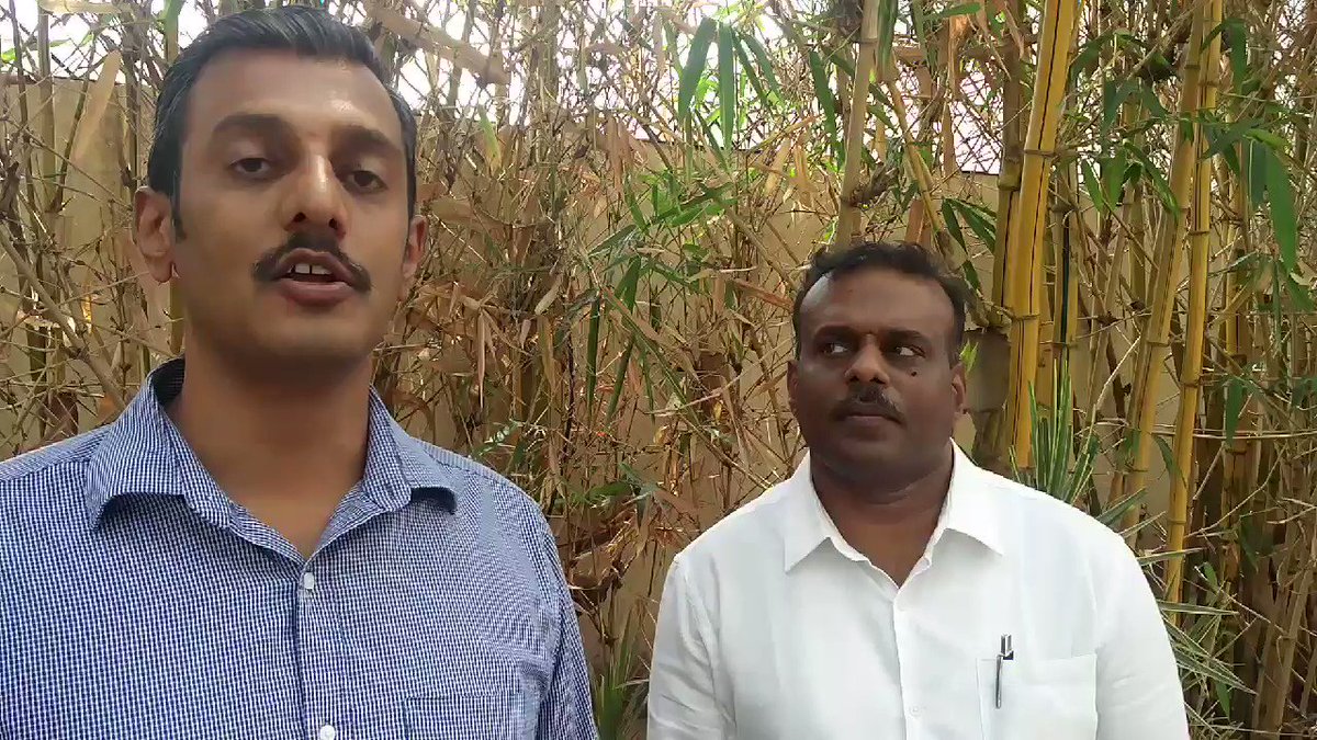 Tomato is being sold in Bengaluru now for ₹15 to ₹20 per KG.
Guess how much a farmer is getting?
50 paise per KG claims Mr. Nagaraj, whom I met today.
He narrates the APMC situation 😯 https://t.co/bI3koEOjJH
