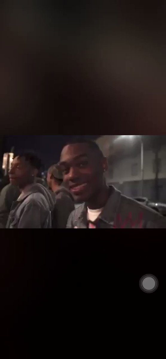 Subtweet Shawn (@1ShawnT) on Twitter photo 2018-04-20 11:56:23 When your boo finally post you on snap When your boo finally post you on snap