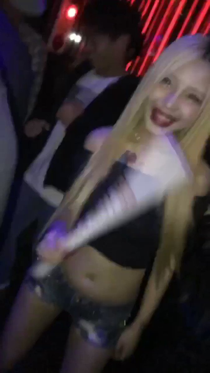 Gogo ダンサー marina