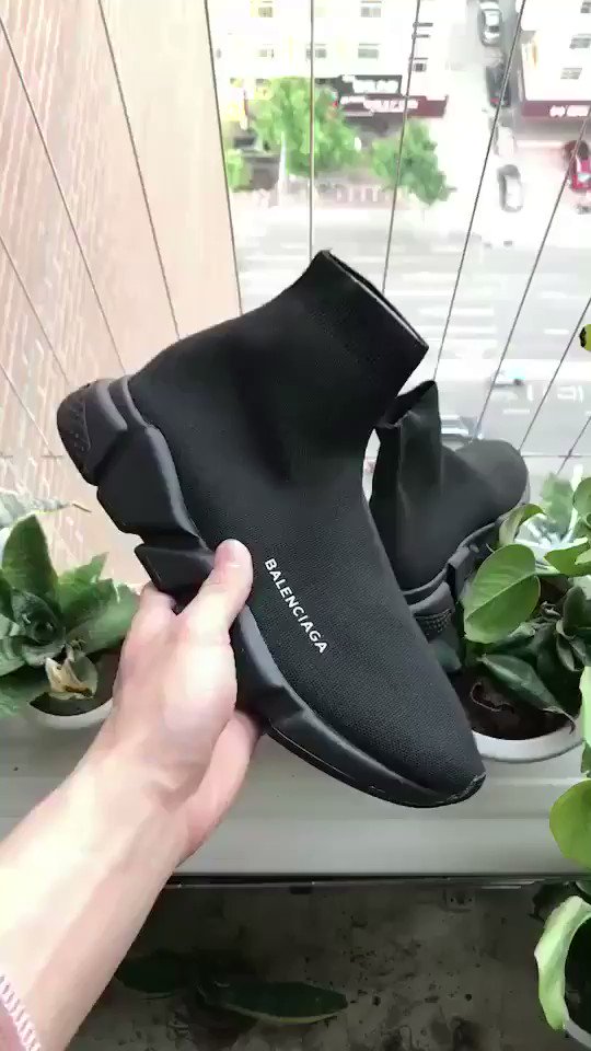 Balenciaga Speed Runners Black And Red Mount Mercy