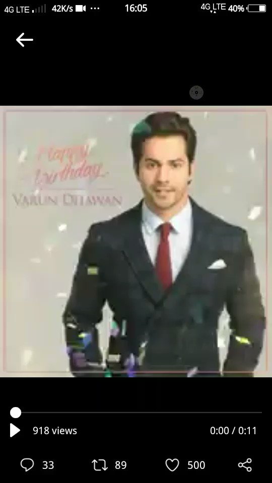 Happy wala birthday varun dhawan. You are the super hero 