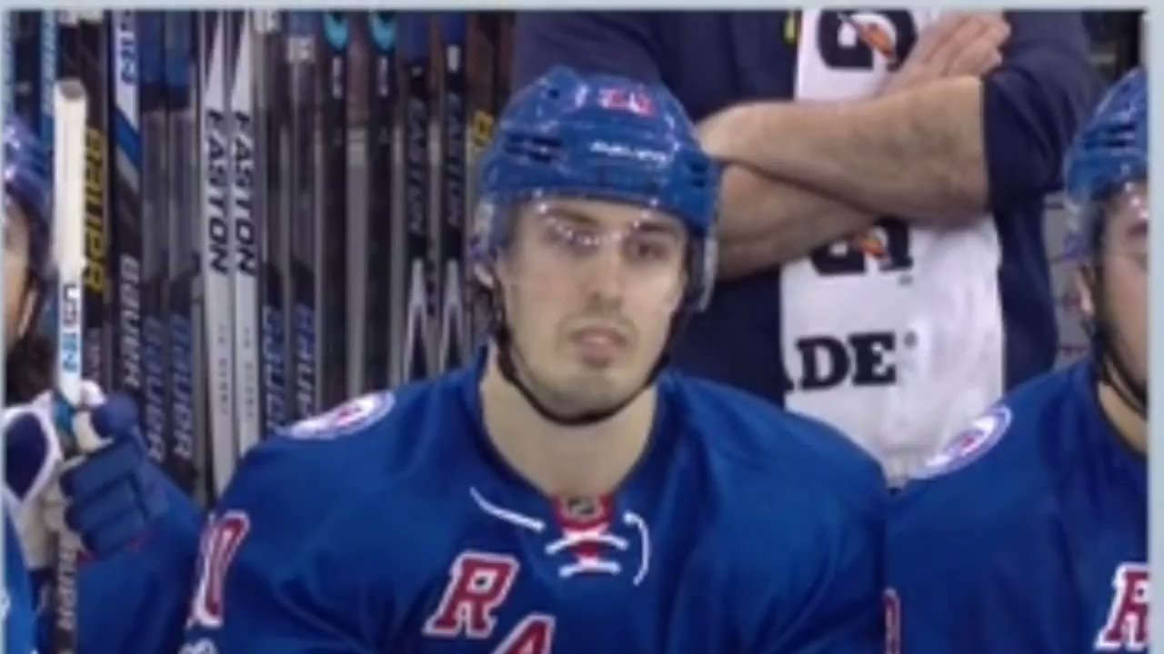 Happy Birthday to Chris Kreider! Here\s one of my favorite Kreids moments of all time. 